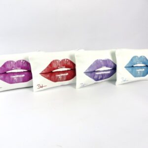 La Bouche Lipstick Coin purse Pure White